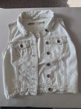 Dollhouse White Distressed Denim Vest - Size Small